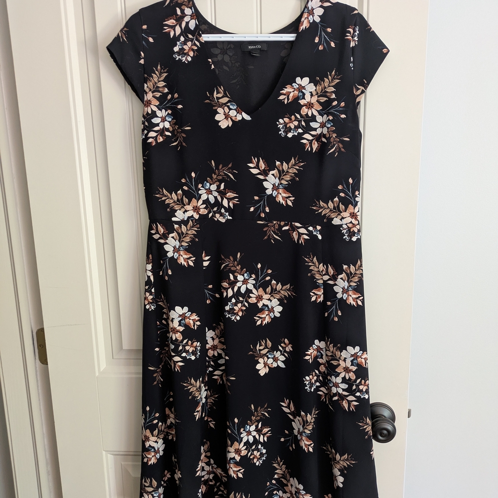 RW&CO. Black Floral Midi Dress